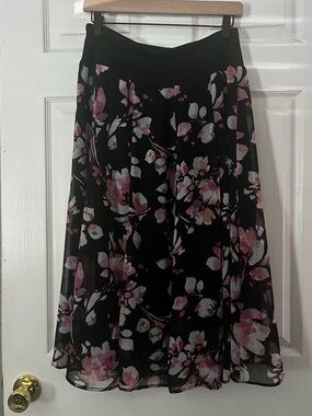 JM Collection Black A-Line Midi Skirt with Pink Floral Print